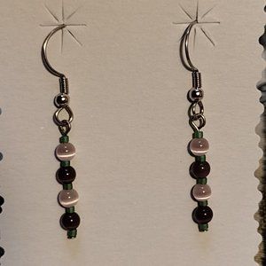 🖐 Pale Lavender & Purple Glass Bead Earrings